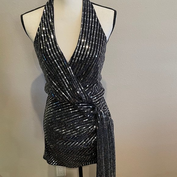 Astr Dresses & Skirts - Halter sequin mini Dress Size M New